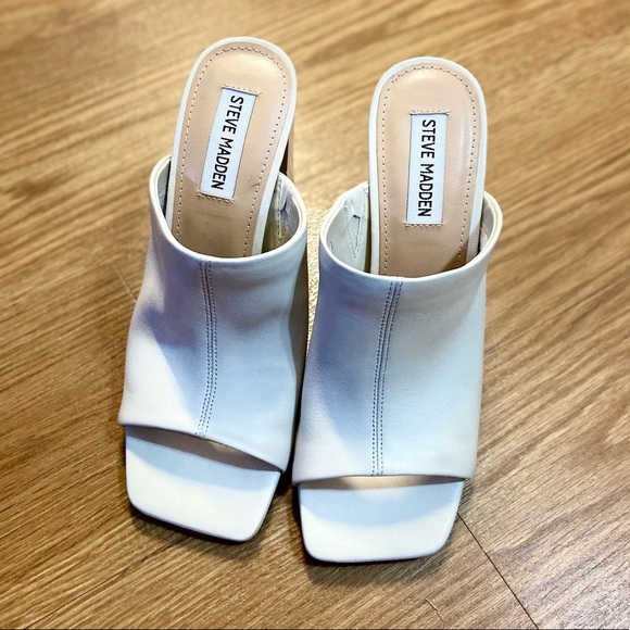 STEVE MADDEN Tule Block Heel Sandal - Picture 2 of 11